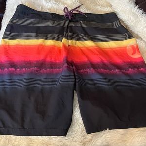 Hurley Board Shorts Men’s 34 Phantom Pocket Surf Swimsuit Trunks.